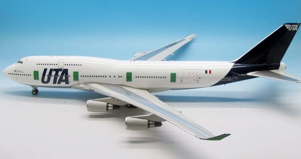 B747-400 (UTA) F-GEXB With Stand IF744UTA003