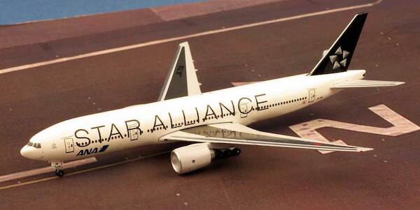 B777-200 (ANA