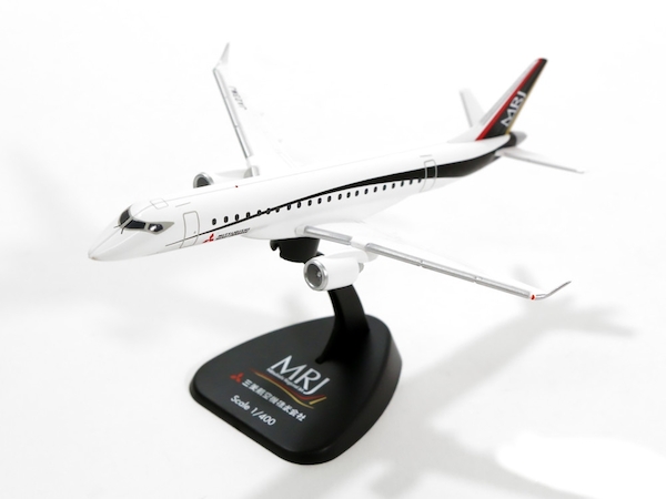 Mitsubishi Regional Jet MRJ 90 (House color flight test No. 3) JA23MJ Made in plastic 259992