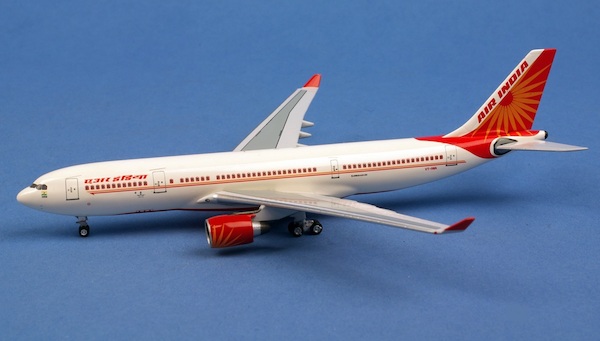Airbus A330-200 Air India VT-IWA AC419827