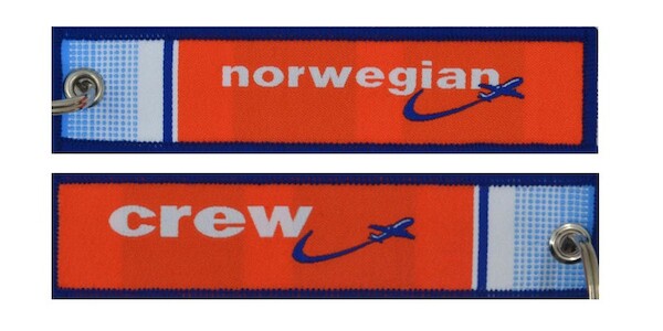 Keyholder with Norwegian on one side and (Norwegian) crew on other side  KEY-CREW-NORWEG