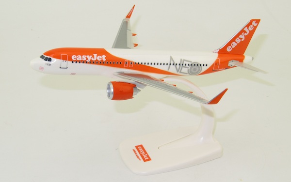 Airbus A320neo Easyjet G-UZHA 200002