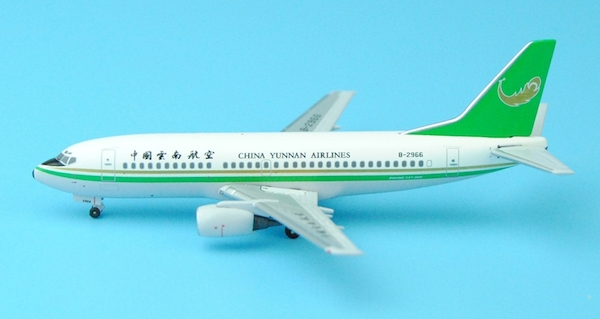 B737-300 (China Yunnan Airlines) B-2966 007