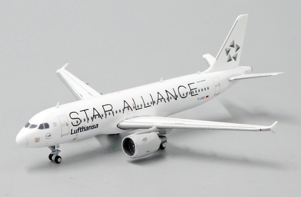 Airbus A3 Lufthansa Star Alliance D Aiqs With Antenna