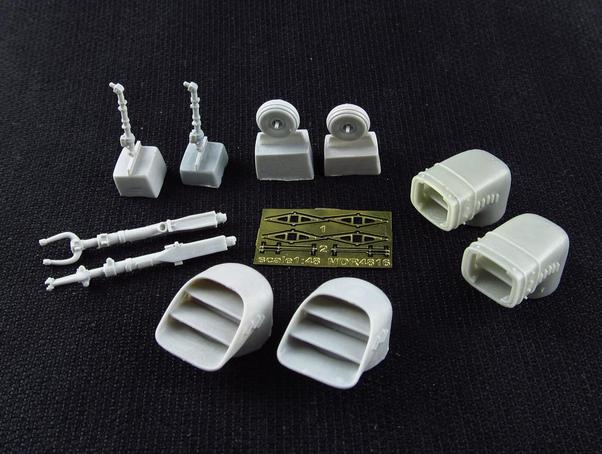 Harrier GR7/GR9 Swivelling nozzles and outrigger wheels MDR4816