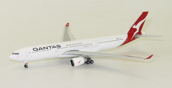 Airbus A330 300 Qantas Vh Opj Phoenix Models 04115