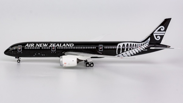 Daron Skymarks Air New Zealand 787-9 1//200 New Black LIV Building Kit
