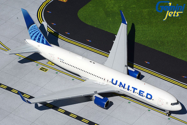 Boeing 767-300ER United N676UA G2UAL893