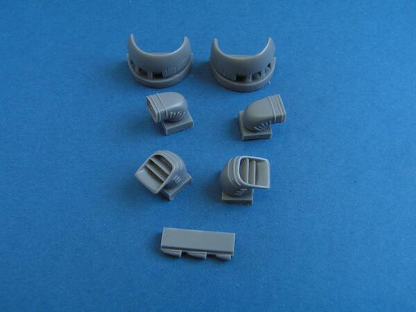 BAe Harrier GR9 - engine intakes and exhaust nozzles (Airfix) U72137
