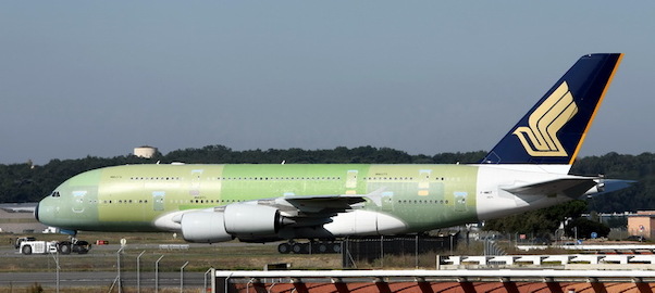 Airbus A380 Singapore F-WWST Primer Color 04375