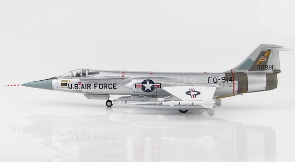 F104G Starfighter (FG-914 RAF Waddington, 1965) HA1044