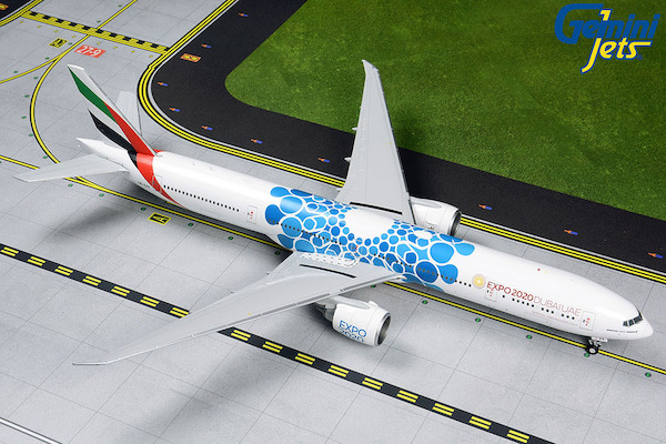 B777-300ER (Emirates