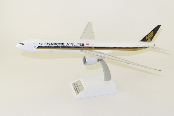 Boeing 777-300ER Singapore Airlines 9V-SWG With Stand WB-777-3-011
