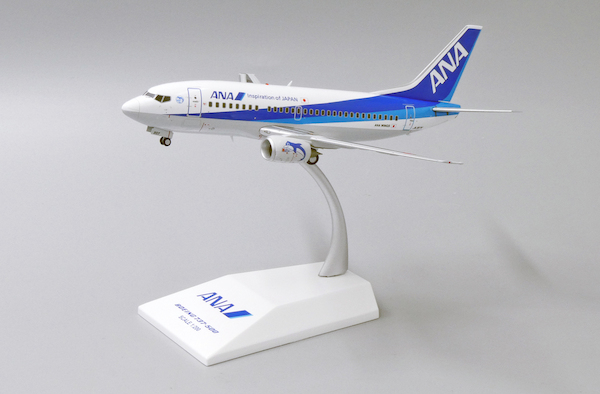 Boeing 737-500 ANA Wings