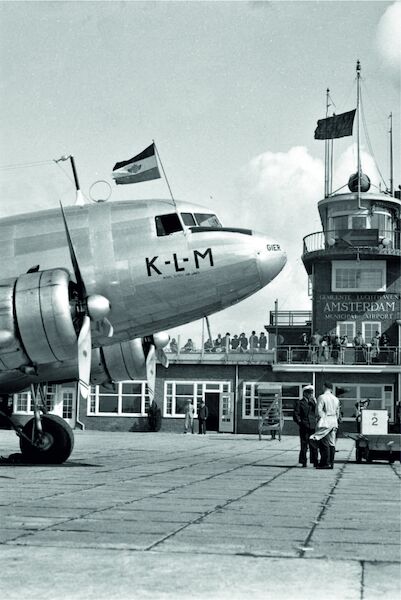 KLM Douglas DC-3 De Gier at Schiphol Airport Vintage metal poster metal sign  AV0048