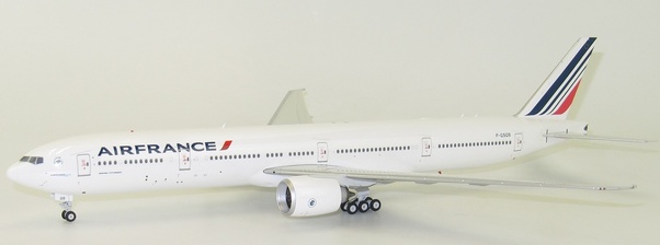 B777-300ER (Air France) F-GSQB 200030C