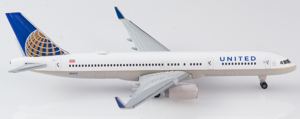 Boeing 757-200 United N34131 532846