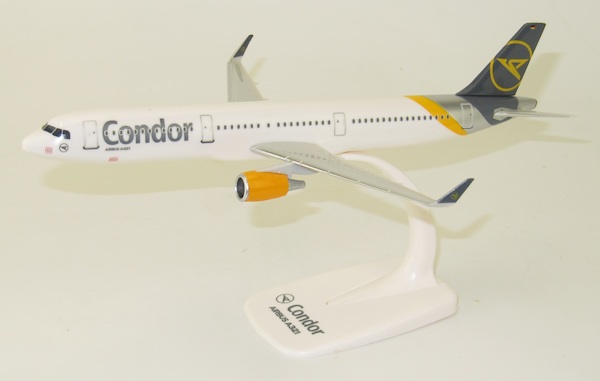 Airbus A321 Condor 220747
