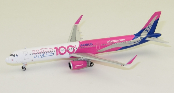wizz air toy plane