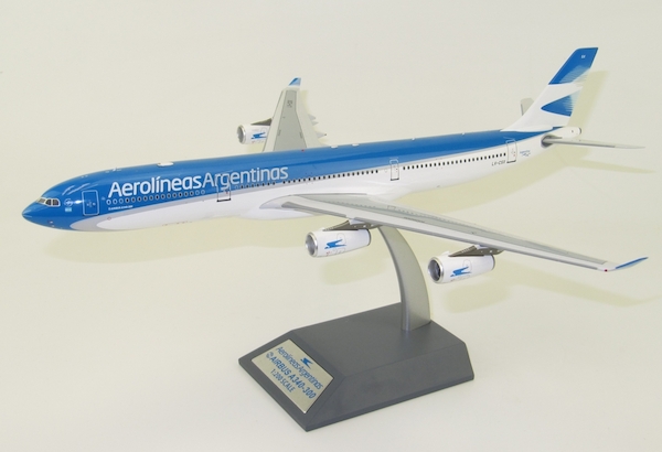 Airbus A340 300 Aerolineas Argentinas Lv Csx With Stand Inflight 200 If3430217