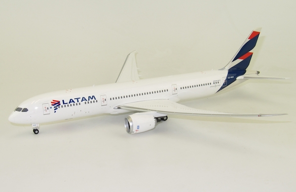 Boeing 787-9 Dreamliner LATAM CC-BGK 20146