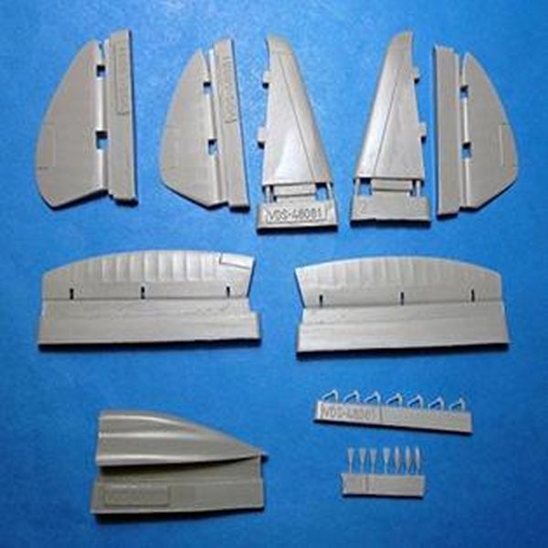 Reggiane Re2002 Corrected Spine and control surfaces (Italeri) VDS48081