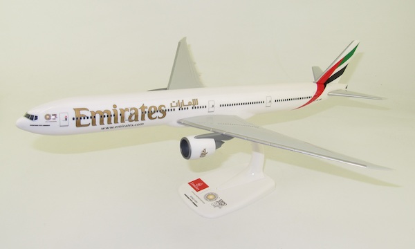 Emirates Expo 2020 Dubai Boeing 777-300 1:200 Modellino Da Collezione A6-ENU