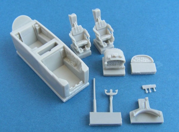 B-57B Canberra Night Bomber cockpit set (Italeri) C72129