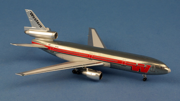Douglas DC10-10 Western Airlines N912WA AC419611