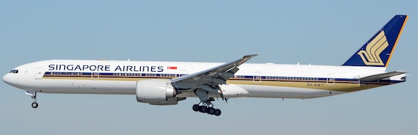 Boeing 777-300ER Singapore Airlines 9V-SWY Flaps Down EW277W009A