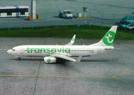 B737-800 (Transavia) PH-HZE 04072