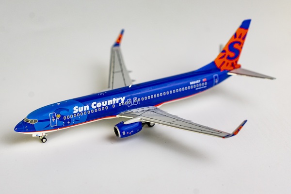 NG 58037 Sun Country Airlines Boeing 737-800 N804SY Diecast 1/400 Model Airplane