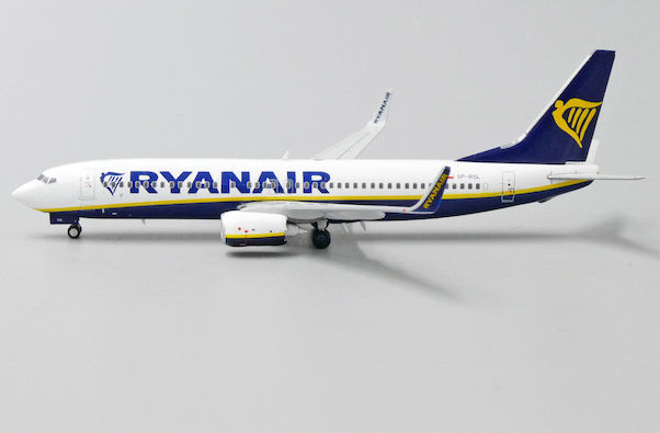 Boeing 737-800 Ryanair Sun SP-RSL With Antenna XX4271