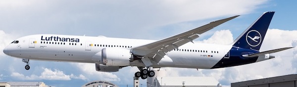 Boeing 787-9 Dreamliner Lufthansa D-ABPA 04472