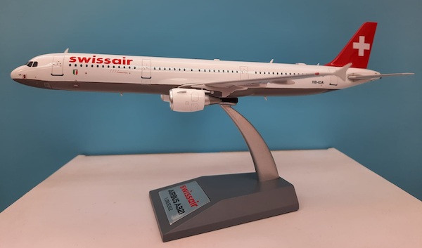 Airbus A321-212 Swissair HB-IOA With Stand JF-A321-018