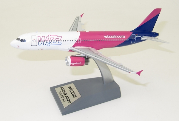 wizz air toy plane