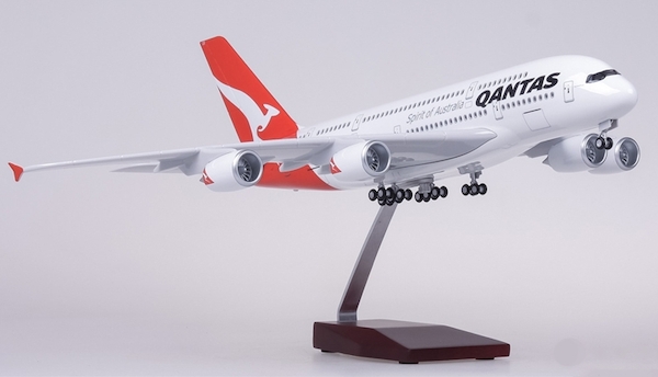 1/160 Aircraft A380 Passenger Airplane Qantas Airways Plane Model Collection 