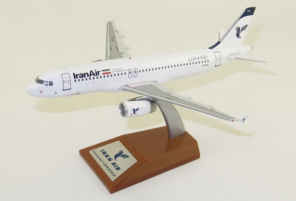 Airbus A320-200 Iran Air EP-IEA With Stand Limited 36pcs JF-A320-017