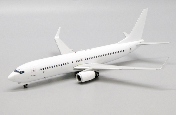 Boeing 737-800 Blank With Winglets BK1067
