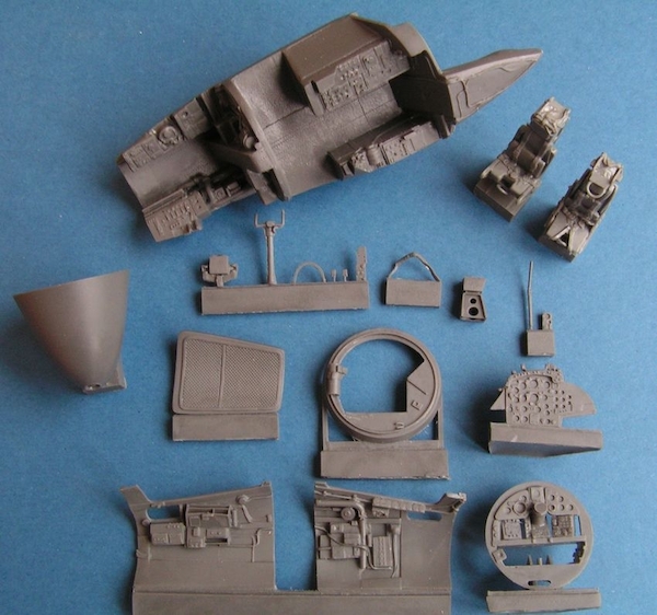 Canberra PR9 (pilot and navigator's cockpit) for Airfix C48017