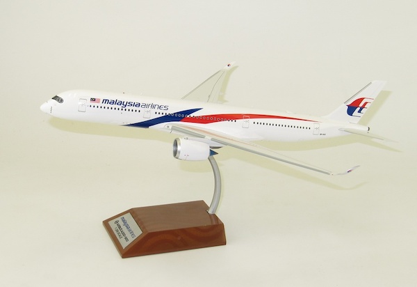 A350-900 (Malaysia Airlines) 9M-MAB With Stand LH2117