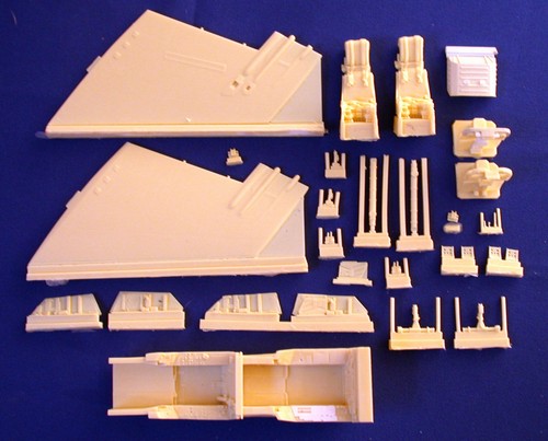 F/A-18B Hornet Tailfin conversion and Cockpit set CS32035