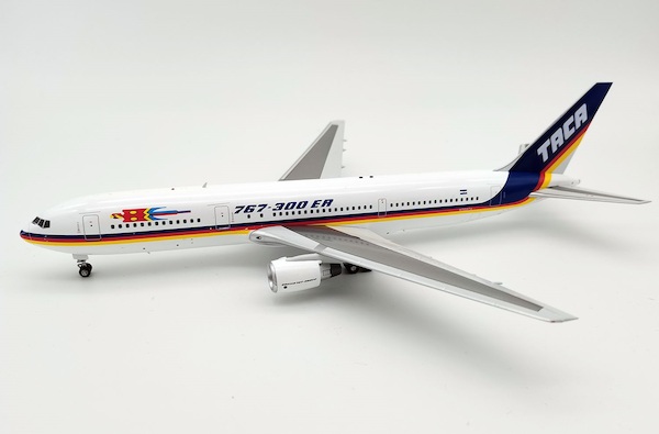 Boeing 767-300 TACA N768TA With Stand EVA768