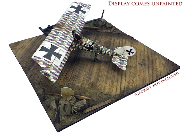 WW1 Airfield Display SQ72001