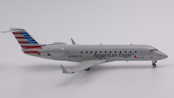 Canadair CRJ200 (Amercian Eagle) N220PS 52017