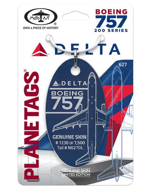 Keychain made of real aircraft skin: Boeing 757-200 Delta Air LInes N627DL (blue) N627DL BLUE