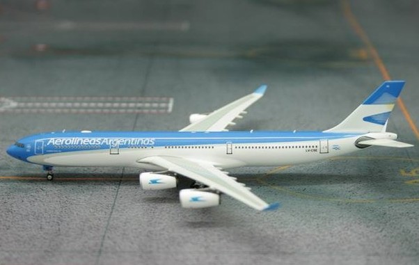 Airbus A340 300 Aerolineas Argentinas Lc Cse Phoenix Models 10956