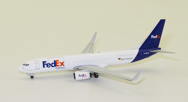 B737-800BCF (FedEx, Federal Express) G-NPTD PM19008