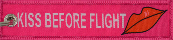 Keyholder with KISS BEFORE FLIGHTon both sides - pink background KEY-KISS-PINK