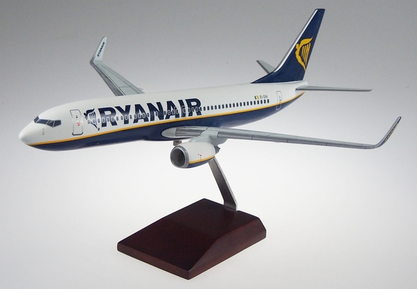 B737-800 (Ryanair) w/w EI-DAI PA084